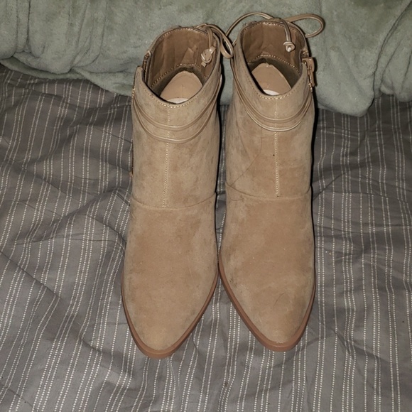Never worn beige ankle high boots. - Picture 3 of 4